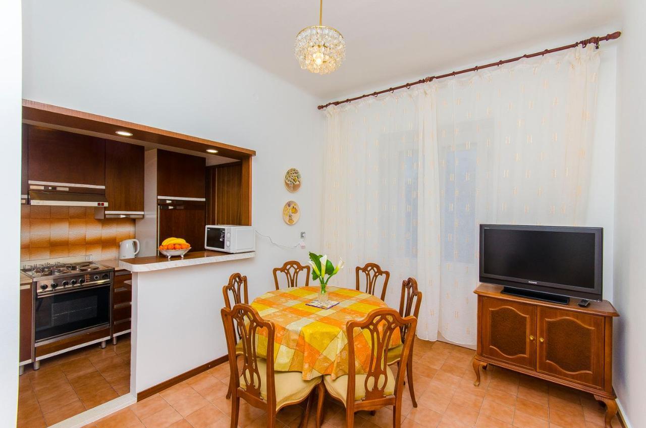 Guest House Levanda Split Bagian luar foto